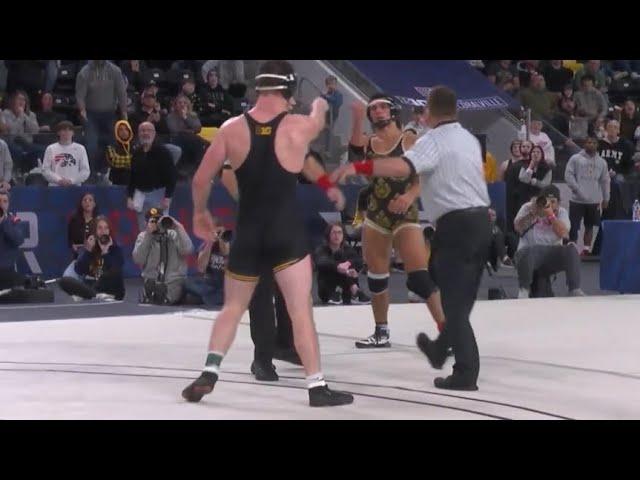 Final Moments of Aj Ferrari and Zach Glazier chippy 197lb finals @ Soldier Salute