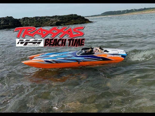 TRAXXAS M41 6S RC BOAT CRUISING AT THE BEACH