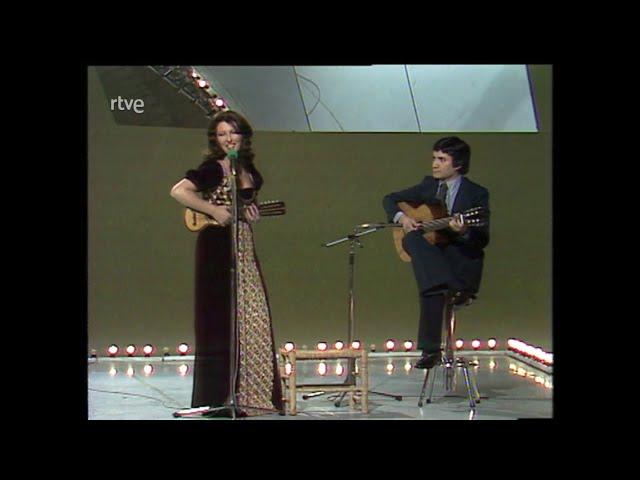 Julia Elena Davalos - La petaquita (en directo, 1979)