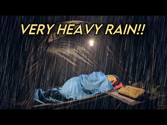 Very Heavy Rain Camping‼️Solo Camping in Floating Tent in Rainstorm