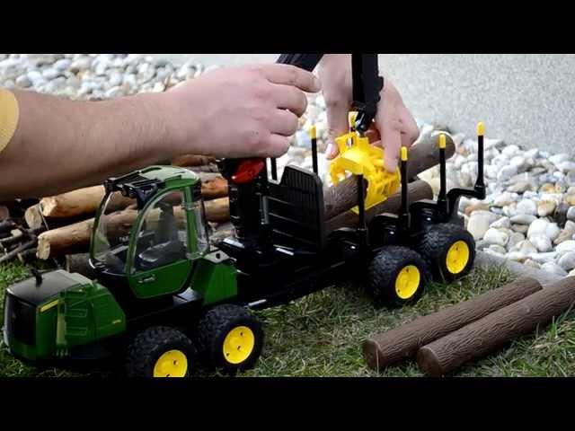 BRUDER TOYS John Deere 1210E Forwarder