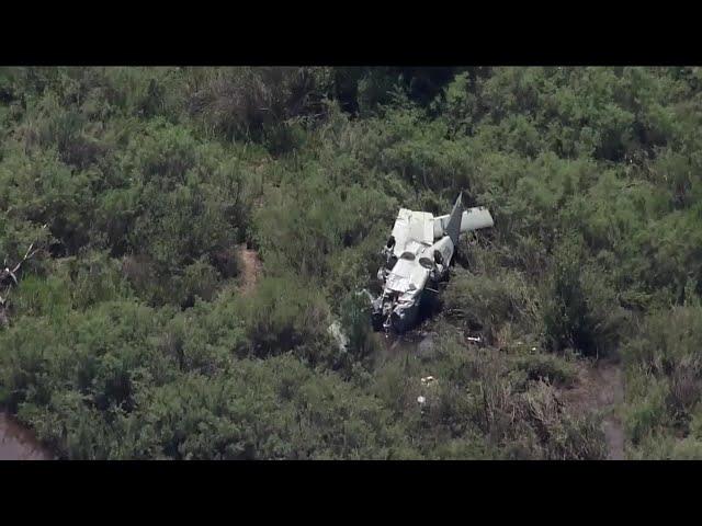 2 injured in small plane crash after pilot attempts to land on I-25 near Larkspur