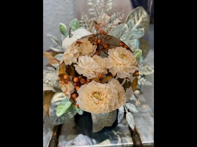 #rustic #vintagehomedecor #gardencraft #home #rusticdecor #gardendesign #wreath #rusticcharm #garden