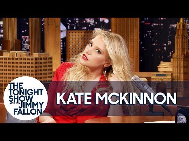 Kate McKinnon Shows Off Her Gal Gadot Impression