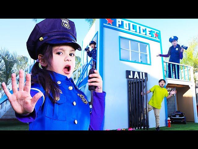 Police Adventure Squad: Ellie Alex and Friends Pretend Play as Cops Stories for Kids