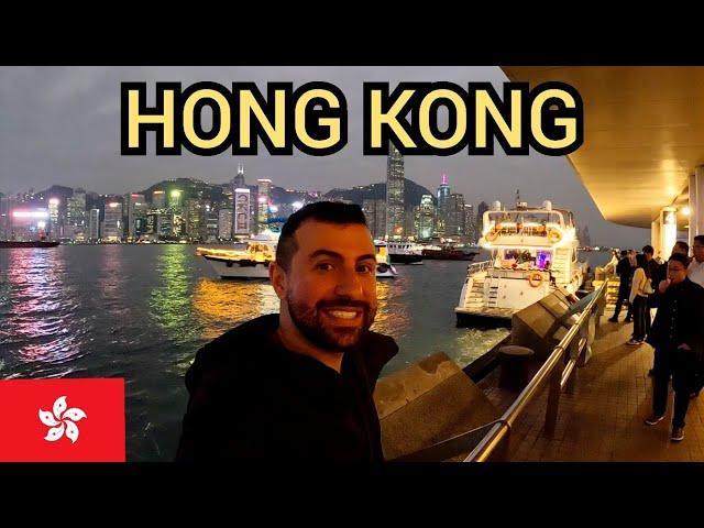 Night Vibes in Hong Kong: Victoria Harbour, Ferries & Lan Kwai Fong!