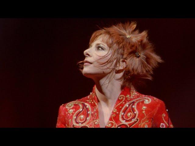 Mylène Farmer - Avant que l'ombre... - Avant que l'ombre... à Bercy Live (Clip Officiel)