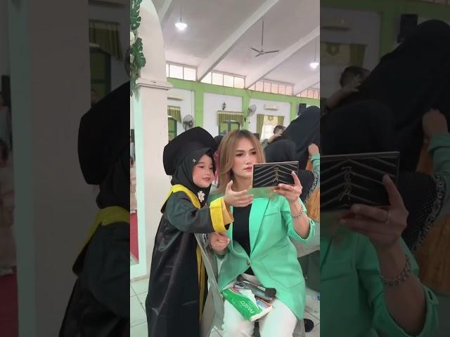 Mini Vlog Wisuda Tamikha Naomi | Wisuda TK Dewi Sartika | Viral | 2023