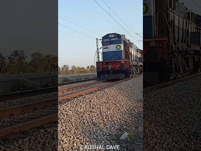 Twin Alco Action with Kochivali(now Thiruvananthapuram North) Porbandar Express