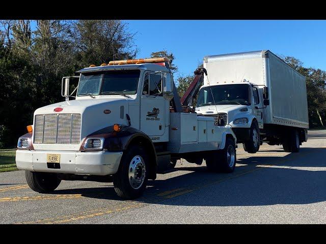 Medium Duty Towing POV Broken Freightliner M2 Box Truck