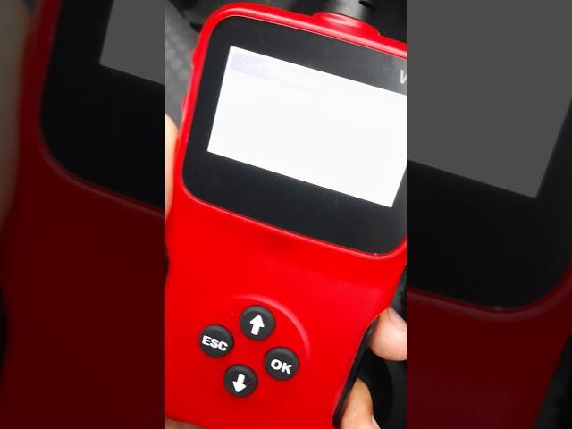 How to use Car Diagnostic Tool OBD II