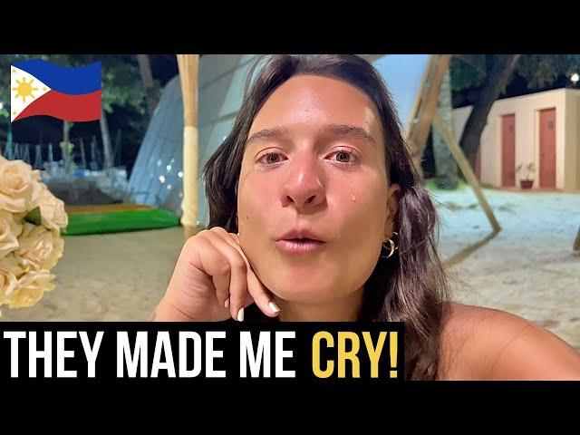 Emotional Moment in BORACAY, Philippines  Why they did that?!