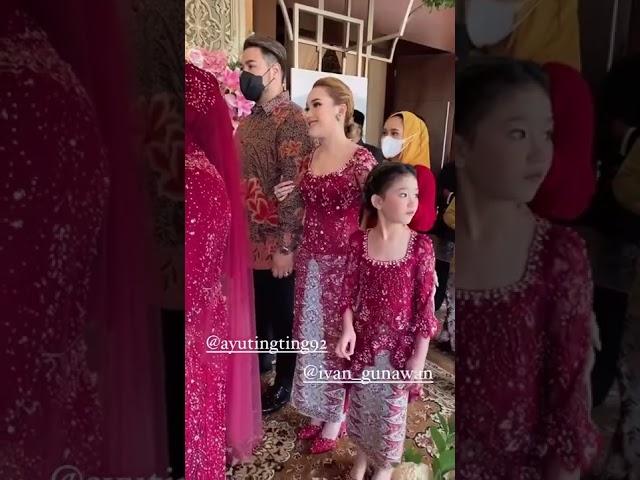 IGUN TEMANI AYU , AWW - AYU TING TING , IVAN GUNAWAN , AYYIGUN