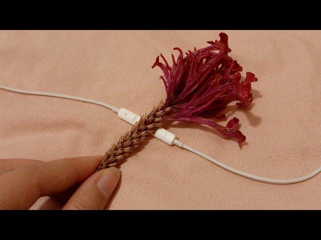 ASMR Rubbing Apple Earphone Mic with King Coral (Celosia) flower/Tingly/No Talking 