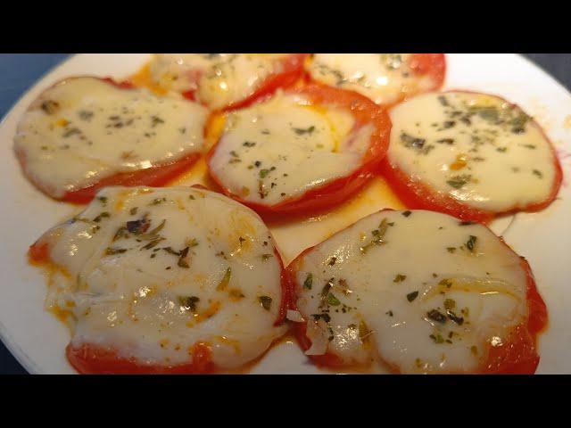 Tomates  frites avec du fromage dans une poêle ! Recette facile, rapide et délicieuse 