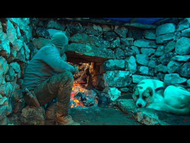 Building a Stone House With a Fireplace in 14 Days | Winter Camping adventure, Diy Project