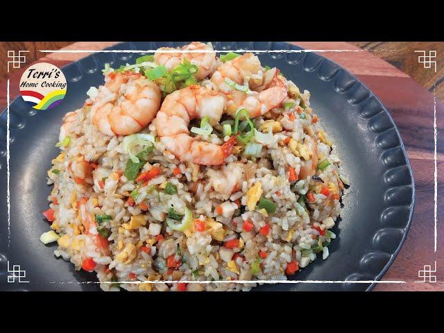 Quick and Easy Shrimp Fried Rice (Saewoo Bokkeumbap)