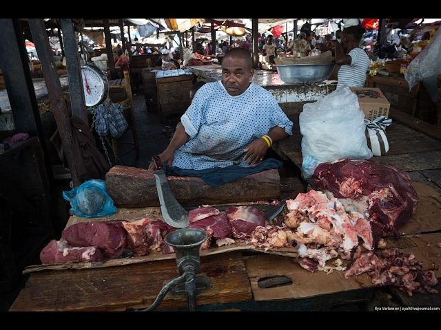 The most terrible market in the world. They sell this meat to restaurants.