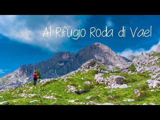 Al Rifugio Roda di Vael in Val di Fassa, giro ad anello sulla via delle Feide #valdifassa #dolomiti