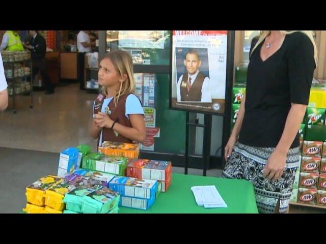 9-Year-Old Girl Scout Gets Counterfeit Money While Selling Cookies Outside