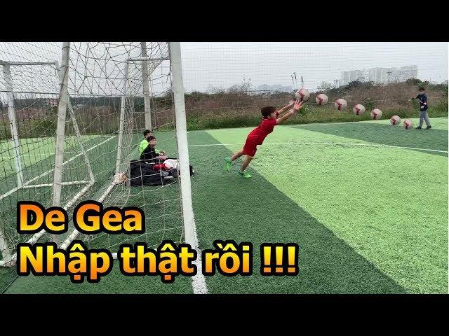 Thử Thách Bóng Đá Duy Trung trổ tài làm thủ môn bay người cứu thua như David De Gea Việt Nam