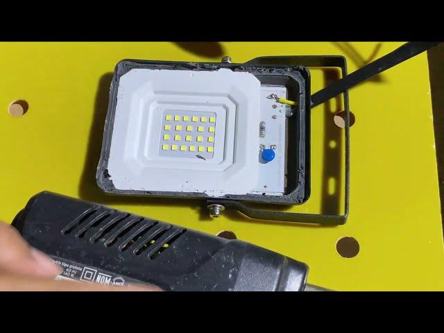 How to repair LED reflector that does not light (Easy)