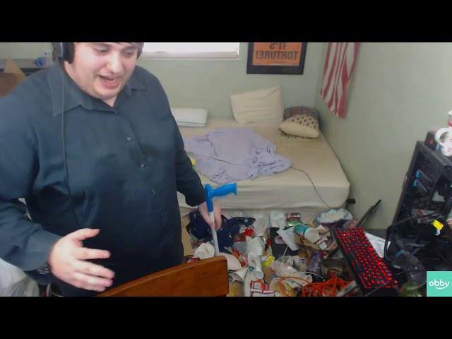 This Twitch Streamer Didnt Clean His Room Since 2005