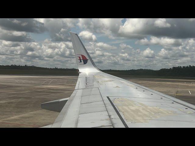 Malaysia Airlines B737-8FZ(WL) Takeoff from Sibu Airport