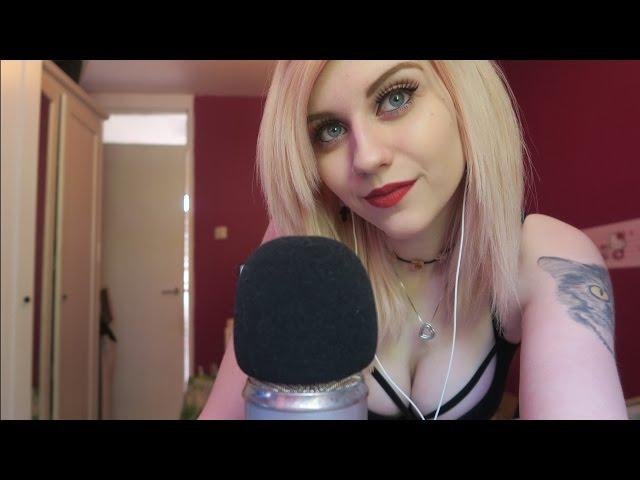 [BINAURAL ASMR] Mouth Sounds & Kissing