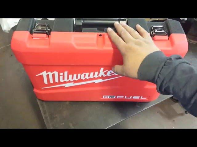 Milwaukee Fuel Impact Driver & Drill Combo Set (2797-22)