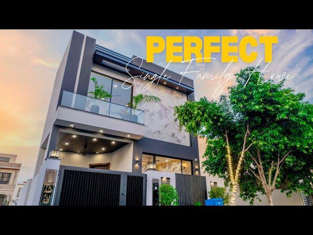 A Perfect 5 Marla Designer House in the Heart of Dha Lahore!!