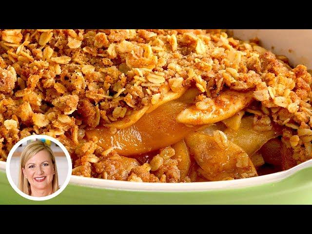 Professional Baker Teaches You How To Make APPLE CRISP!