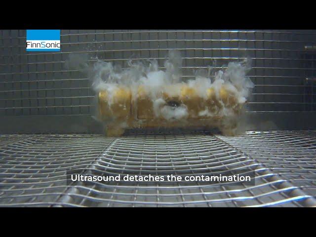 Ultrasonic cleaning - underwater view