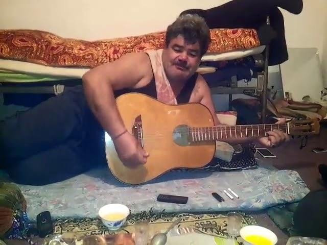 Türkmen Gitara aydymy bet