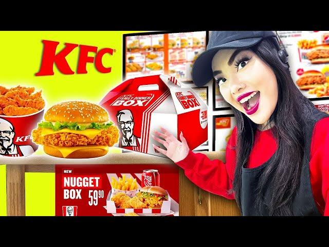 I BUILD OUR OWN KFC AT HOME | LILY OPENED A REAL KFC  IN HER HOUSE BY SWEEDEE