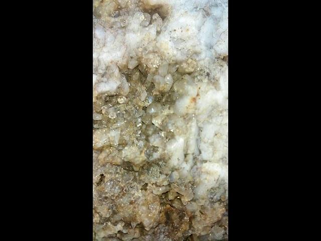 Quartz slab found in New York!