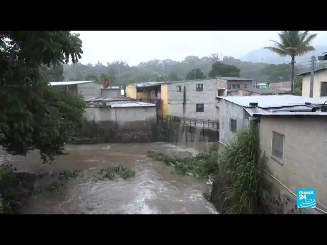 Estado de emergencia en El Salvador por fuertes lluvias y deslizamientos de tierra