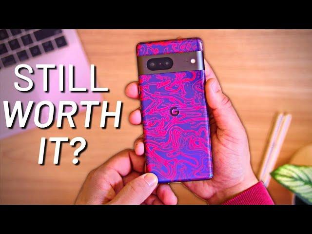 Google Pixel 7 Long-Term Review!!  (6 Months Later)