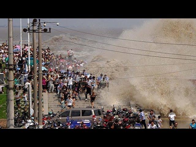 12 of the biggest waves in history. The most powerful tsunami