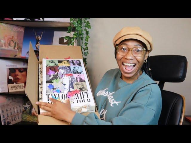 TAYLOR SWIFT ERAS TOUR VIP PACKAGE UNBOXING!!  (RECYCLE QUEEN)