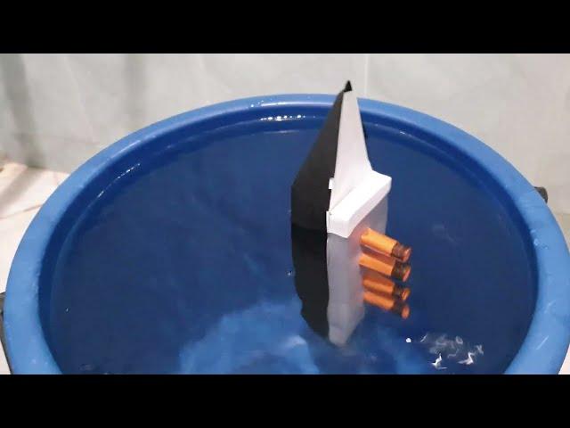 Titanic paper model sinking (quick build)