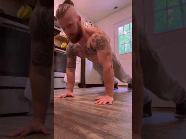 Perfect push-up tutorial #pushups #fitnesstips #shorts