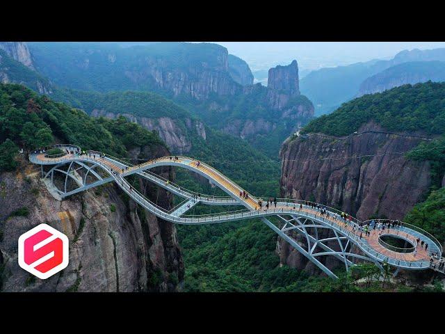 RAJA PEMBANGUNAN, China Bangun Jembatan-Jembatan Tak Masuk Akal..