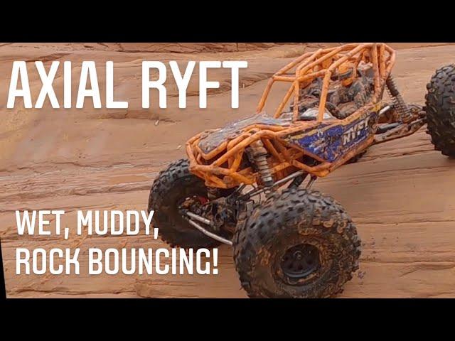 Axial Ryft Rock Bouncing in the Mud!