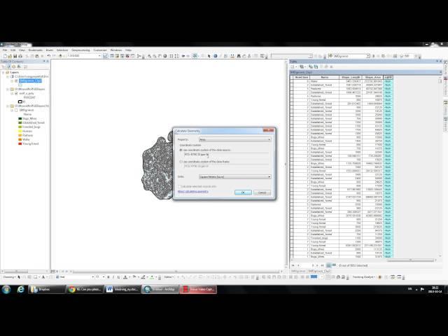 Clip and calculate new area of polygons using ArcGIS