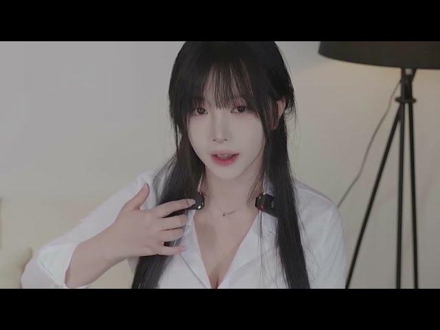 ASMR【yoonying】出差情景，办公OL服装（新麦克风、键盘、高跟鞋、巧克力、雨声），AI字幕，剧情演绎，放松