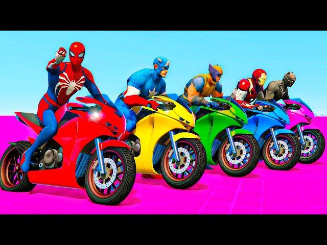 الأبطال الخارقين على القضبان دوامة قمع جسر - SPIDER-MAN on Motorcycle in Spiral Bridge Stunt Ride!)!