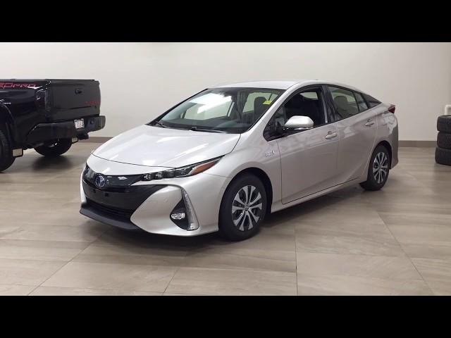 2020 Toyota Prius Prime Technology Review