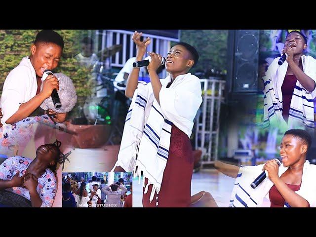 1 Hour Non-Stop worship  || Adomba Fausty on Fire   Holy Spirit manifestation. .  