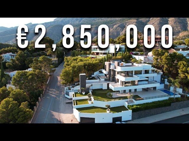 Inside a €2,8 Million Villa in Altea Hills with Its Own Golf Course!